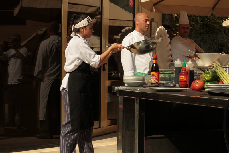 Sunday Buffet at Kempinski Summerland Hotel